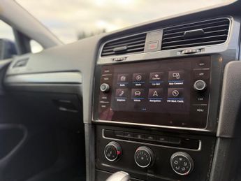 Volkswagen Golf 1.4 TSI BlueMotion Tech SE Nav DSG Euro 6 (s/s) 5dr