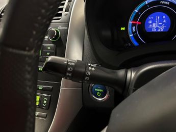 Toyota Auris 1.8 VVT-h T Spirit CVT Euro 5 (s/s) 5dr