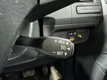 Toyota Auris 1.8 VVT-h T Spirit CVT Euro 5 (s/s) 5dr