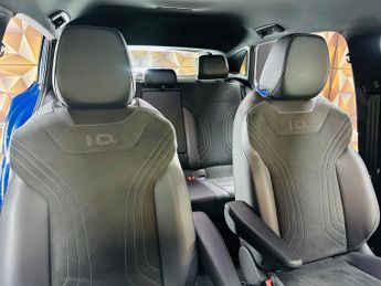 Volkswagen ID.4 Pure 52kWh Life Auto 5dr