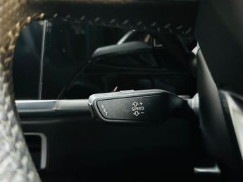 Audi Q3 1.5 TFSI CoD 35 S line S Tronic Euro 6 (s/s) 5dr