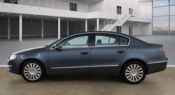 Volkswagen Passat 2.0 TDI Highline Plus DSG Euro 5 4dr
