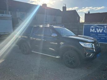 Nissan Navara 2.3 dCi Tekna Auto 4WD Euro 6 4dr