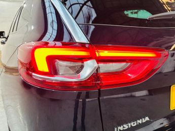 Vauxhall Insignia 1.6 Turbo D BlueInjection Elite Nav Sports Tourer Auto Euro 6 (s