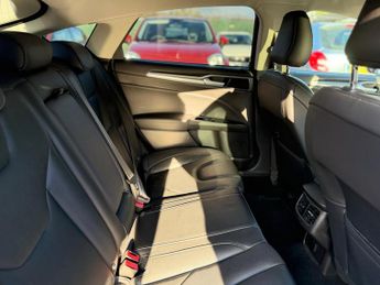 Ford Mondeo 2.0 TDCi Titanium Powershift Euro 6 (s/s) 5dr