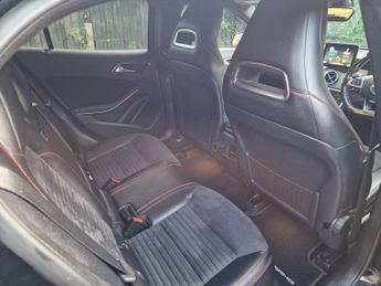 Mercedes-Benz GLA 2.1 GLA220d AMG Line (Premium) 7G-DCT 4MATIC Euro 6 (s/s) 5dr