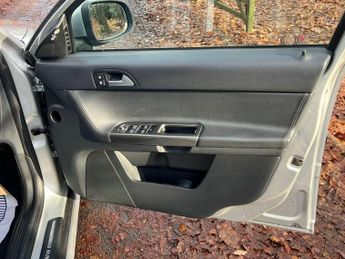 Volvo V50 2.0 D3 R-Design Edition Geartronic Euro 5 5dr