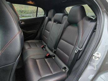 Mercedes-Benz GLA 2.0 GLA250 AMG Line (Premium Plus) 7G-DCT 4MATIC Euro 6 (s/s) 5d