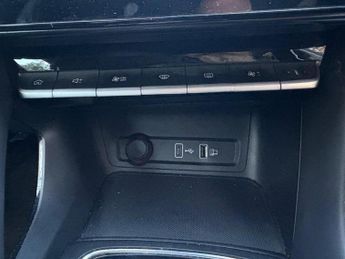 MG MG ZS 72.6kWh SE Long Range Auto 5dr