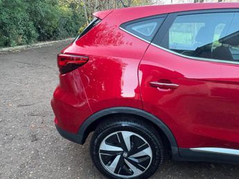 MG MG ZS 72.6kWh SE Long Range Auto 5dr