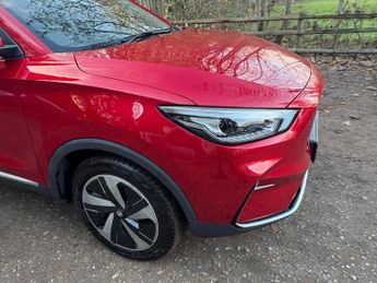 MG MG ZS 72.6kWh SE Long Range Auto 5dr