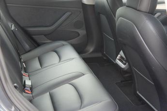 Tesla Model 3 Long Range Auto RWD 4dr