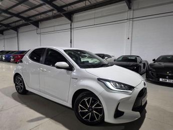 Toyota Yaris 1.5 VVT-h Design E-CVT Euro 6 (s/s) 5dr
