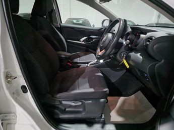 Toyota Yaris 1.5 VVT-h Design E-CVT Euro 6 (s/s) 5dr