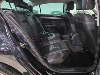 Volkswagen Passat 1.4 TSI 13kWh GTE DSG Euro 6 (s/s) 4dr