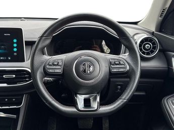 MG MG HS 1.5 T-GDI 16.6kWh SE Auto Euro 6 (s/s) 5dr