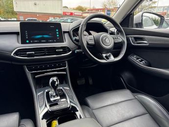 MG MG HS 1.5 T-GDI 16.6kWh SE Auto Euro 6 (s/s) 5dr