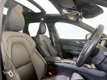 Volvo XC60 2.0h T6 Recharge 11.6kWh R-Design Auto AWD Euro 6 (s/s) 5dr