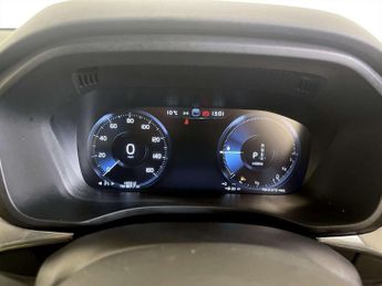 Volvo XC60 2.0h T6 Recharge 11.6kWh R-Design Auto AWD Euro 6 (s/s) 5dr
