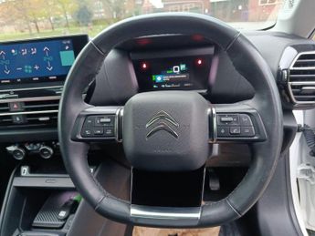 Citroen e-C4 50kWh Shine Plus Hatchback 5dr Electric Auto (136 ps)