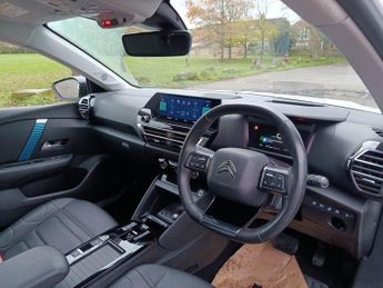Citroen e-C4 50kWh Shine Plus Hatchback 5dr Electric Auto (136 ps)