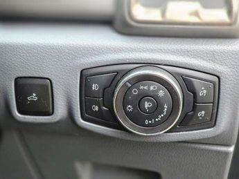 Ford Ranger 2.2 TDCi Limited 1 Auto 4WD Euro 5 4dr