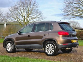 Volkswagen Tiguan 2.0 TDI BlueMotion Tech Match DSG 4WD Euro 5 (s/s) 5dr