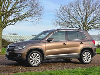 Volkswagen Tiguan 2.0 TDI BlueMotion Tech Match DSG 4WD Euro 5 (s/s) 5dr