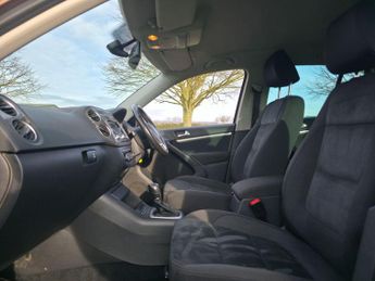 Volkswagen Tiguan 2.0 TDI BlueMotion Tech Match DSG 4WD Euro 5 (s/s) 5dr