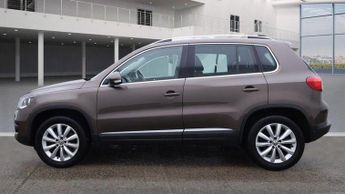 Volkswagen Tiguan 2.0 TDI BlueMotion Tech Match DSG 4WD Euro 5 (s/s) 5dr