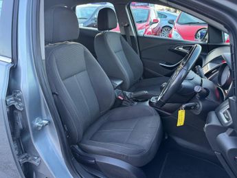 Vauxhall Astra 1.6 16v SRi Euro 5 5dr