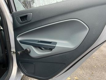 Ford Fiesta 1.4 Titanium 5dr