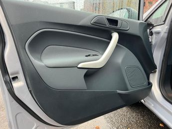 Ford Fiesta 1.4 Titanium 5dr