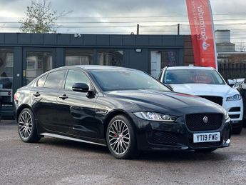 Jaguar XE 2.0i Landmark Auto Euro 6 (s/s) 4dr