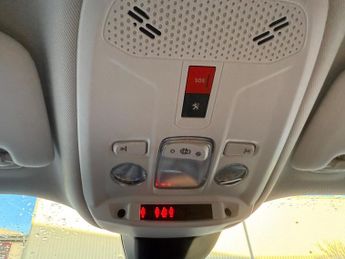 Peugeot 2008 1.2 PureTech Allure Premium EAT Euro 6 (s/s) 5dr