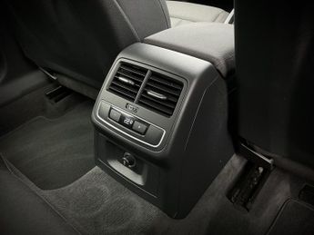 Audi A4 TECHNIK 30 TDI S-A