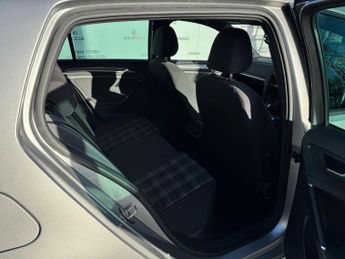 Volkswagen Golf 2.0 TSI GTI DSG Euro 6 (s/s) 5dr