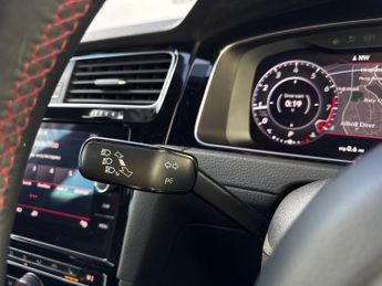 Volkswagen Golf 2.0 TSI GTI DSG Euro 6 (s/s) 5dr