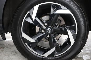 Nissan Juke 1.0 DIG-T N-Connecta DCT Auto Euro 6 (s/s) 5dr