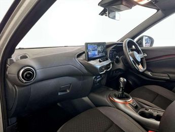 Nissan Juke 1.0 DIG-T N-Connecta Euro 6 (s/s) 5dr