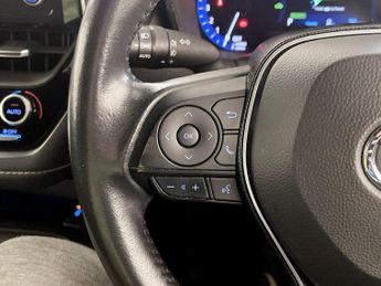 Toyota Corolla 1.8 VVT-h Design Touring Sports CVT Euro 6 (s/s) 5dr