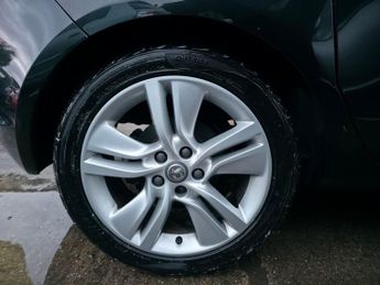 Vauxhall Meriva 1.4i Turbo SE Auto Euro 6 5dr