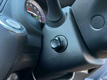 Infiniti M 3.5 35h V6 GT Premium Auto Euro 5 (s/s) 4dr