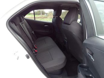 Toyota Corolla 1.8 VVT-h Icon CVT Euro 6 (s/s) 5dr