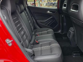 Mercedes-Benz GLA 1.6 GLA180 Urban Edition 7G-DCT Euro 6 (s/s) 5dr