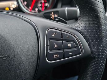 Mercedes-Benz GLA 1.6 GLA180 Urban Edition 7G-DCT Euro 6 (s/s) 5dr