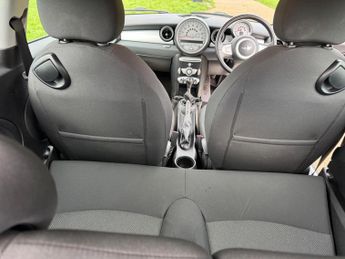 MINI Hatch 1.6 One Steptronic Euro 5 3dr