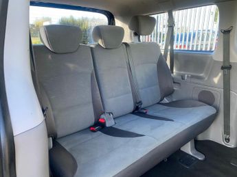 Hyundai i800 2.5 CRDi Style Auto Euro 5 5dr