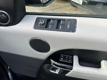 Land Rover Range Rover Sport 3.0 SD V6 HSE Auto 4WD Euro 6 (s/s) 5dr