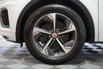 Jaguar E-PACE 2.0 D204 MHEV R-Dynamic SE Auto AWD Euro 6 (s/s) 5dr